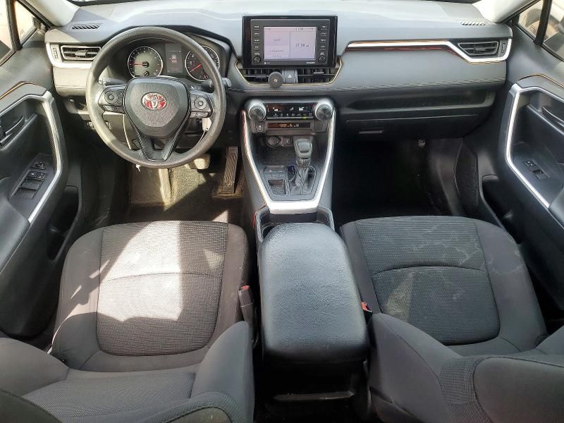2021 Toyota Rav4 le
