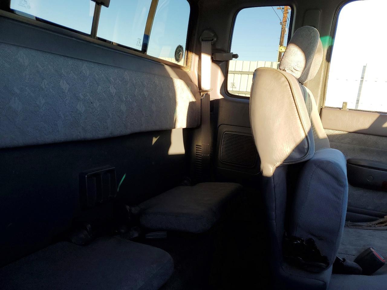 2000 Toyota Tacoma Xtracab
