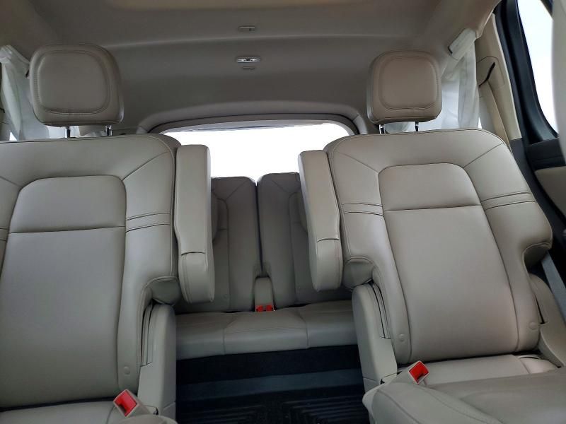 2023 Lincoln Aviator