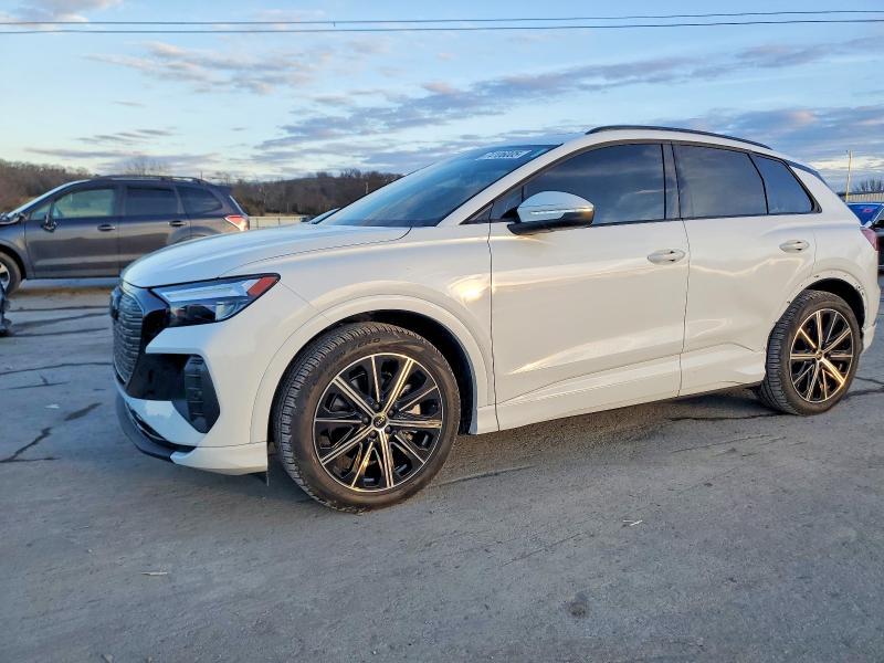 2025 Audi Q4 E-tron Premium Plus