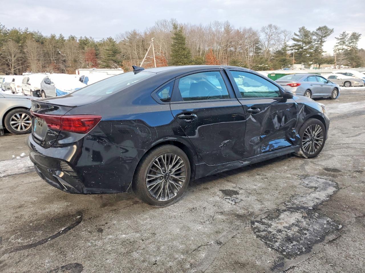 2022 KIA Forte gt Line