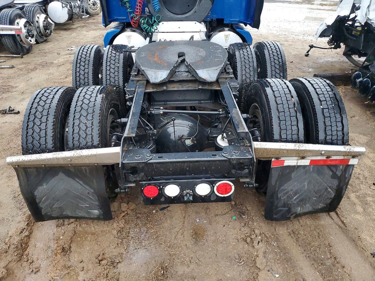 2017 Kenworth Construction T680