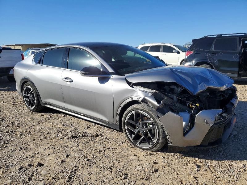 2025 KIA K4 gt Line