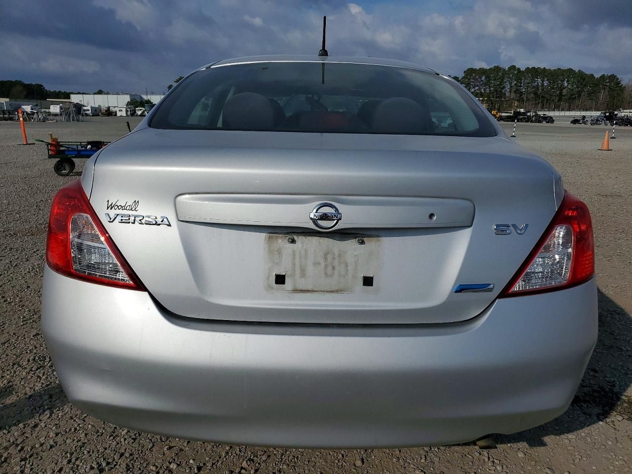 2012 Nissan Versa s