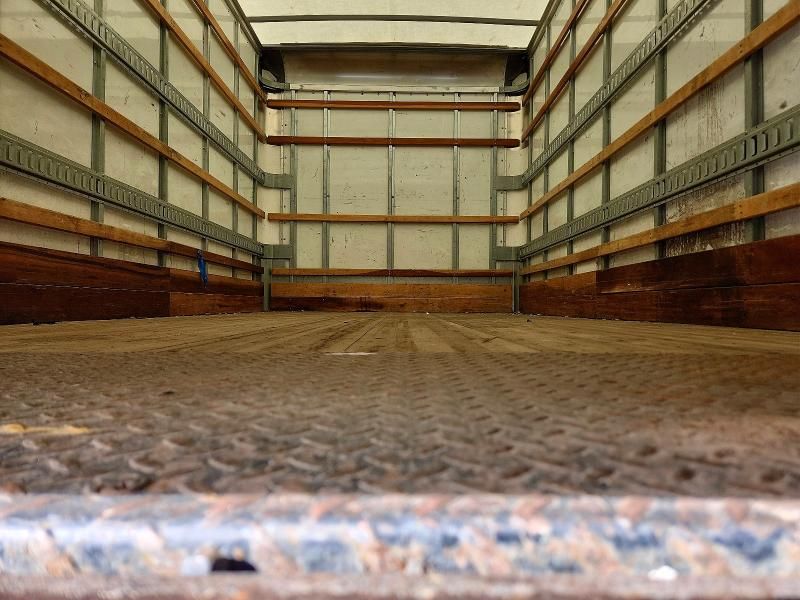 2021 Chev 4500-BOX Truck