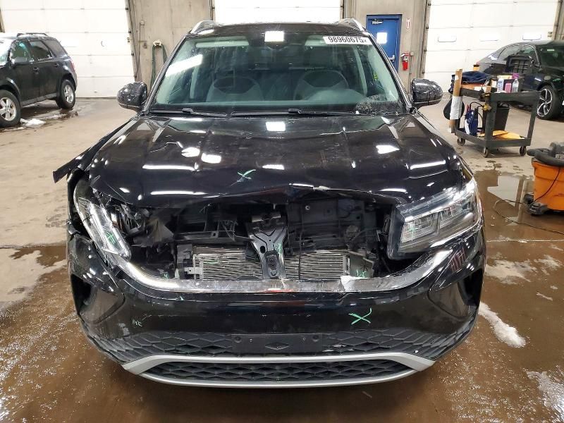 2024 Volkswagen Taos se