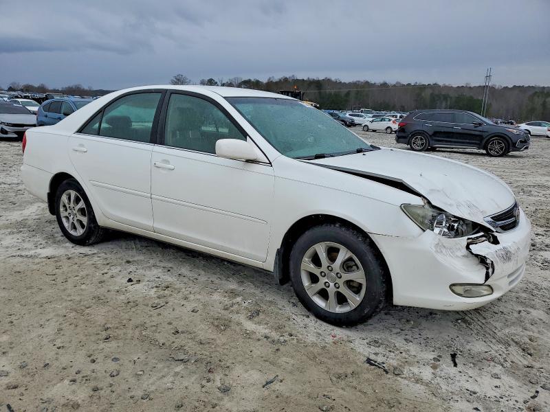 2004 Toyota Camry le