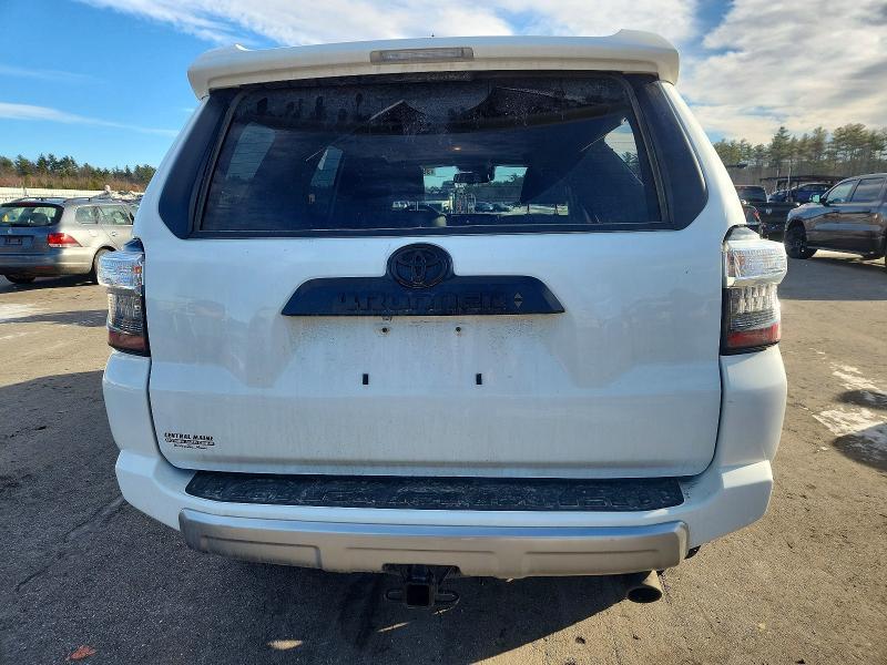 2024 Toyota 4runner SR5 Premium