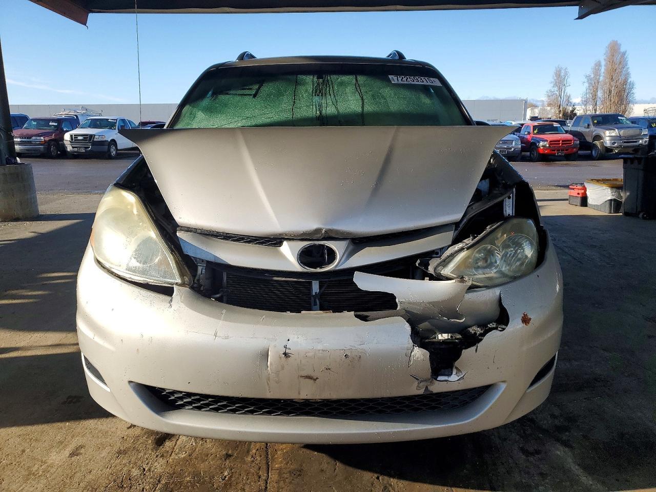 2006 Toyota Sienna l 7-passenger