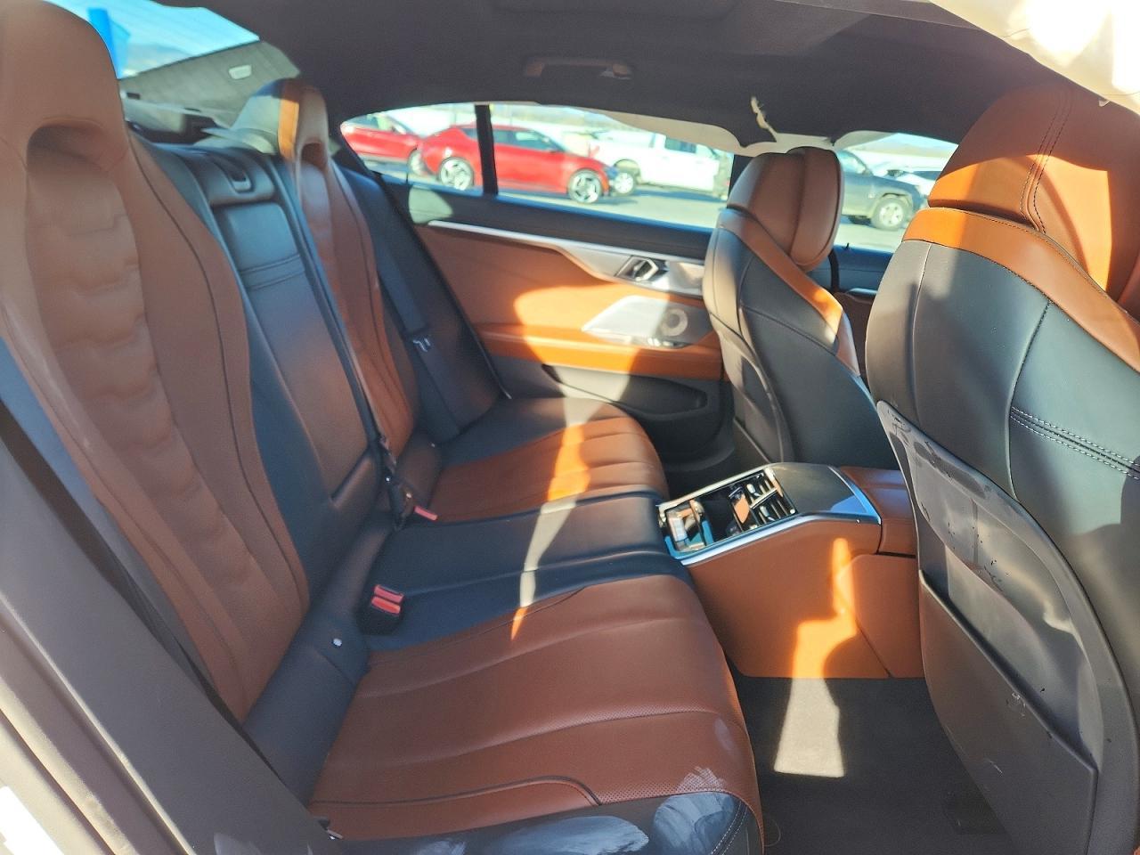 2022 BMW M850xi