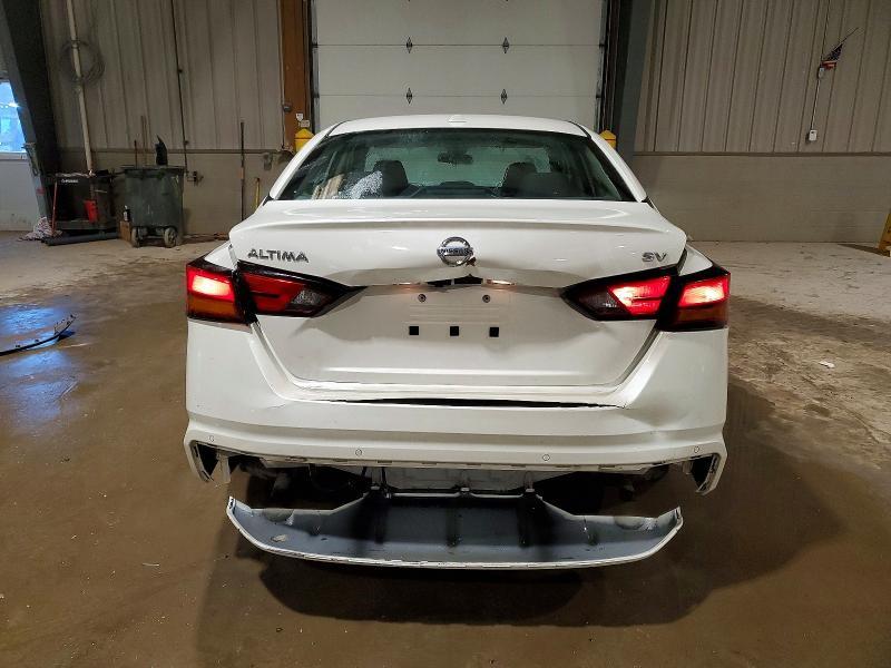 2022 Nissan Altima sv