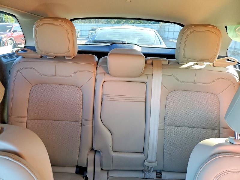 2021 Lincoln Townhouse Corsair