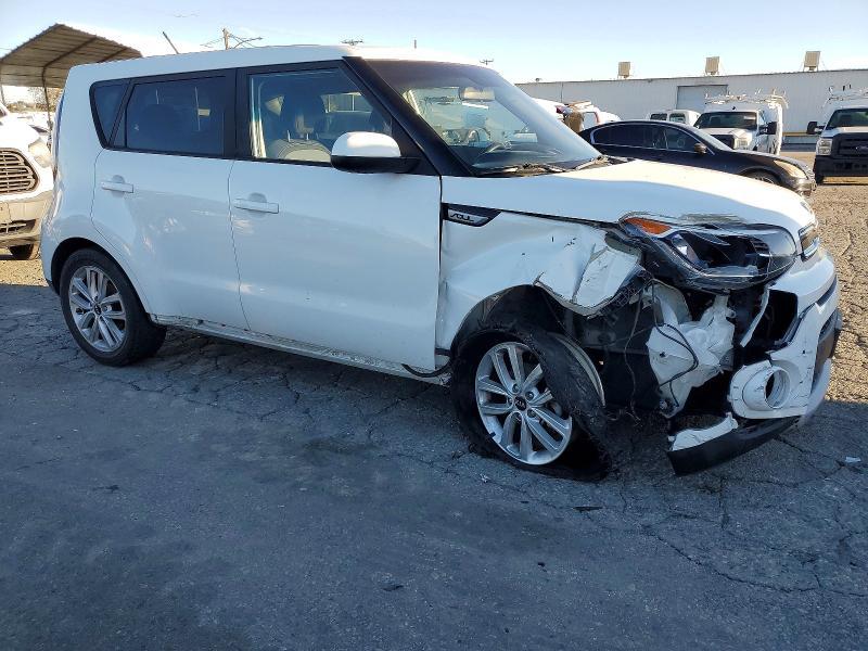 2019 KIA Soul +