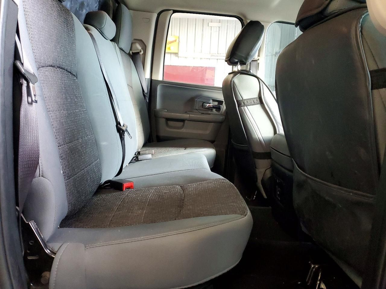 2016 Dodge Ram 1500 slt