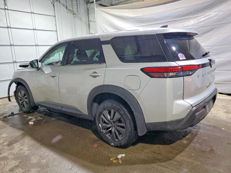 2023 Nissan Pathfinder s