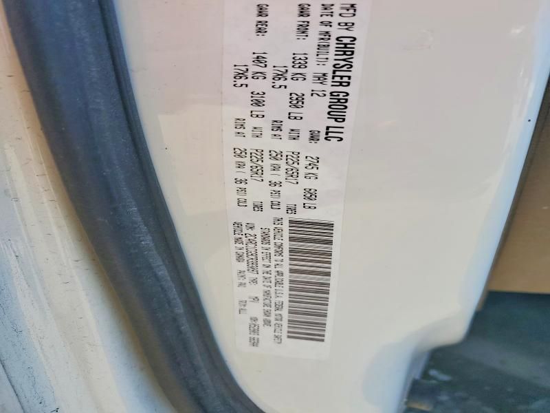 2012 Chrysler Town & Country Touring l