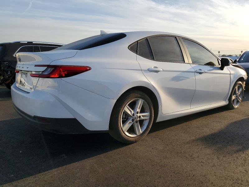 2025 Toyota Camry le