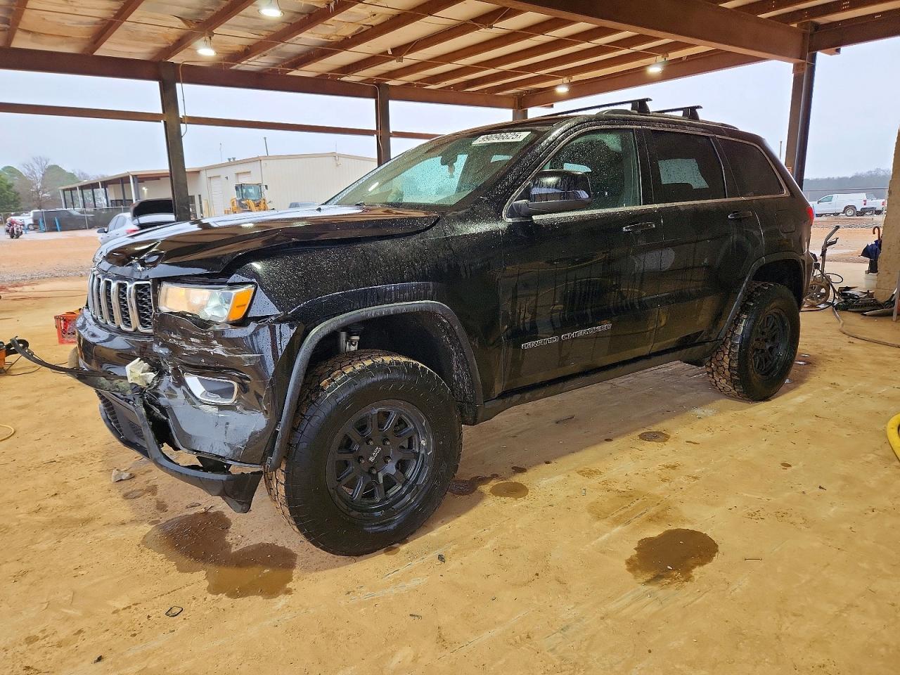 2020 Jeep Grand Cherokee Laredo
