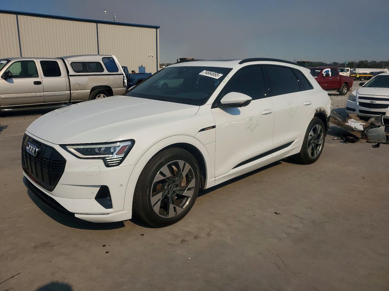 2022 Audi E-tron Premium