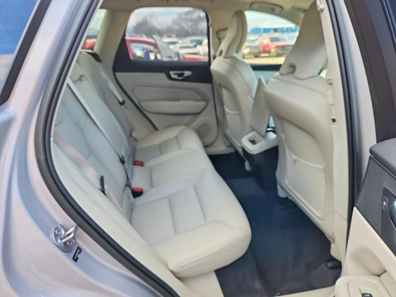 2023 Volvo Xc60 Plus