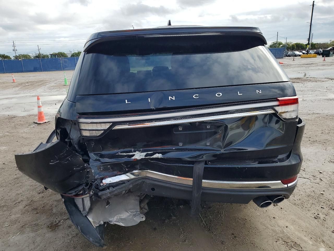 2022 Lincoln Townhouse Aviator