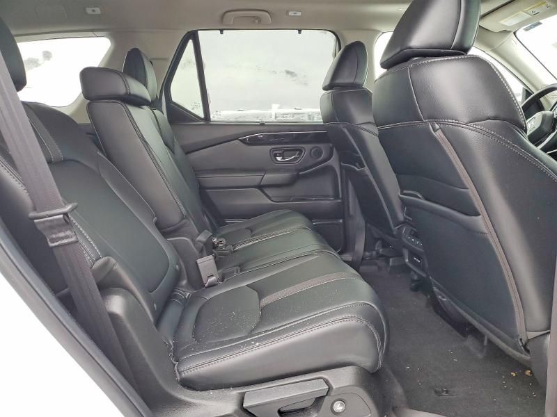 2025 Honda Pilot Touring