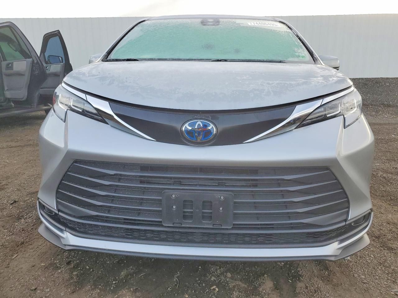 2023 Toyota Sienna le