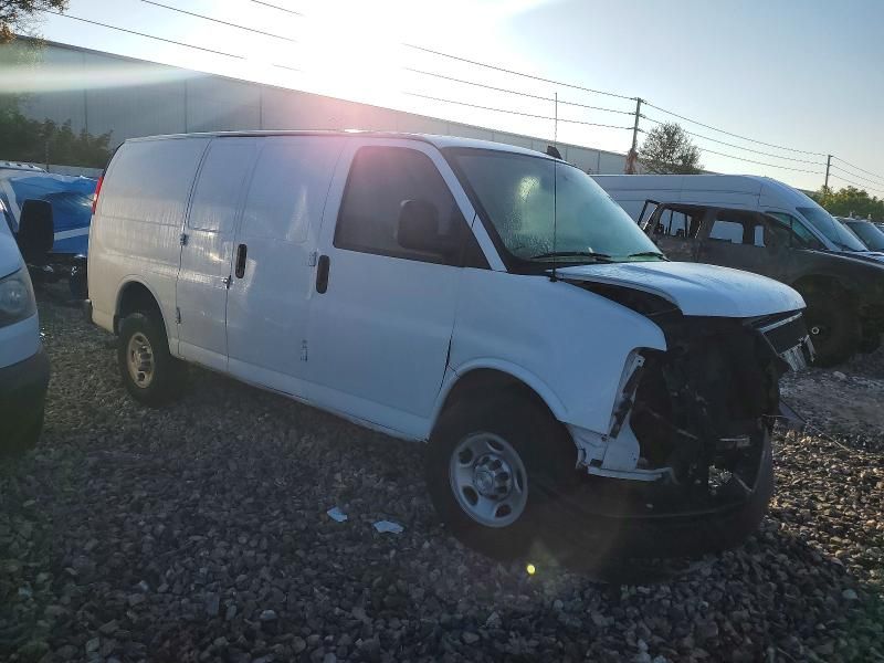 2018 Chevrolet Express G2500
