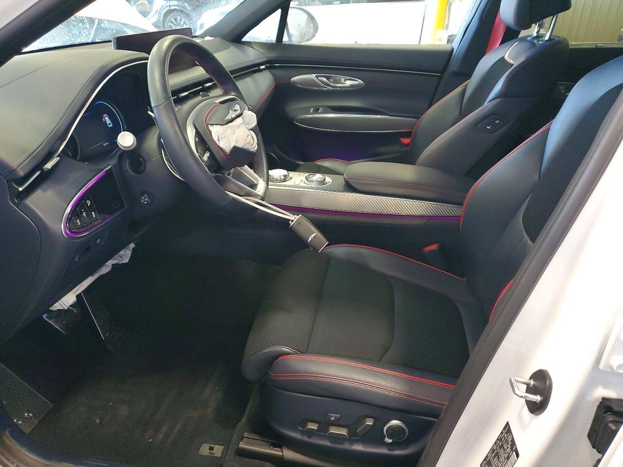 2022 Genesis Gv70 Base