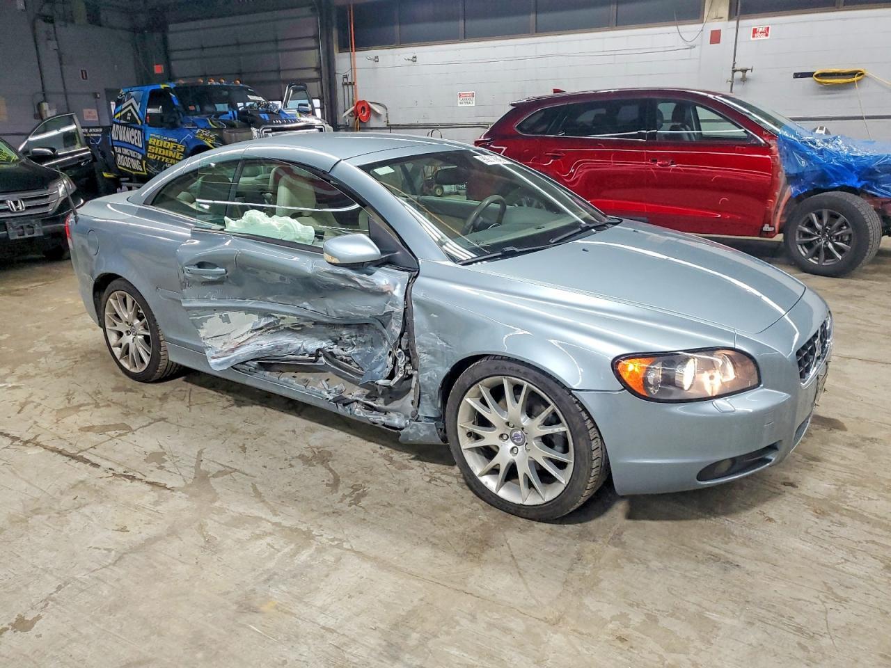 2006 Volvo C70 T5