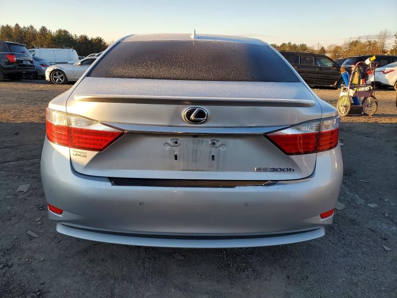 2015 Lexus Es 300h