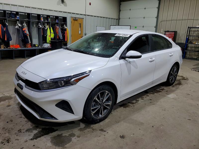 2024 KIA Forte lx