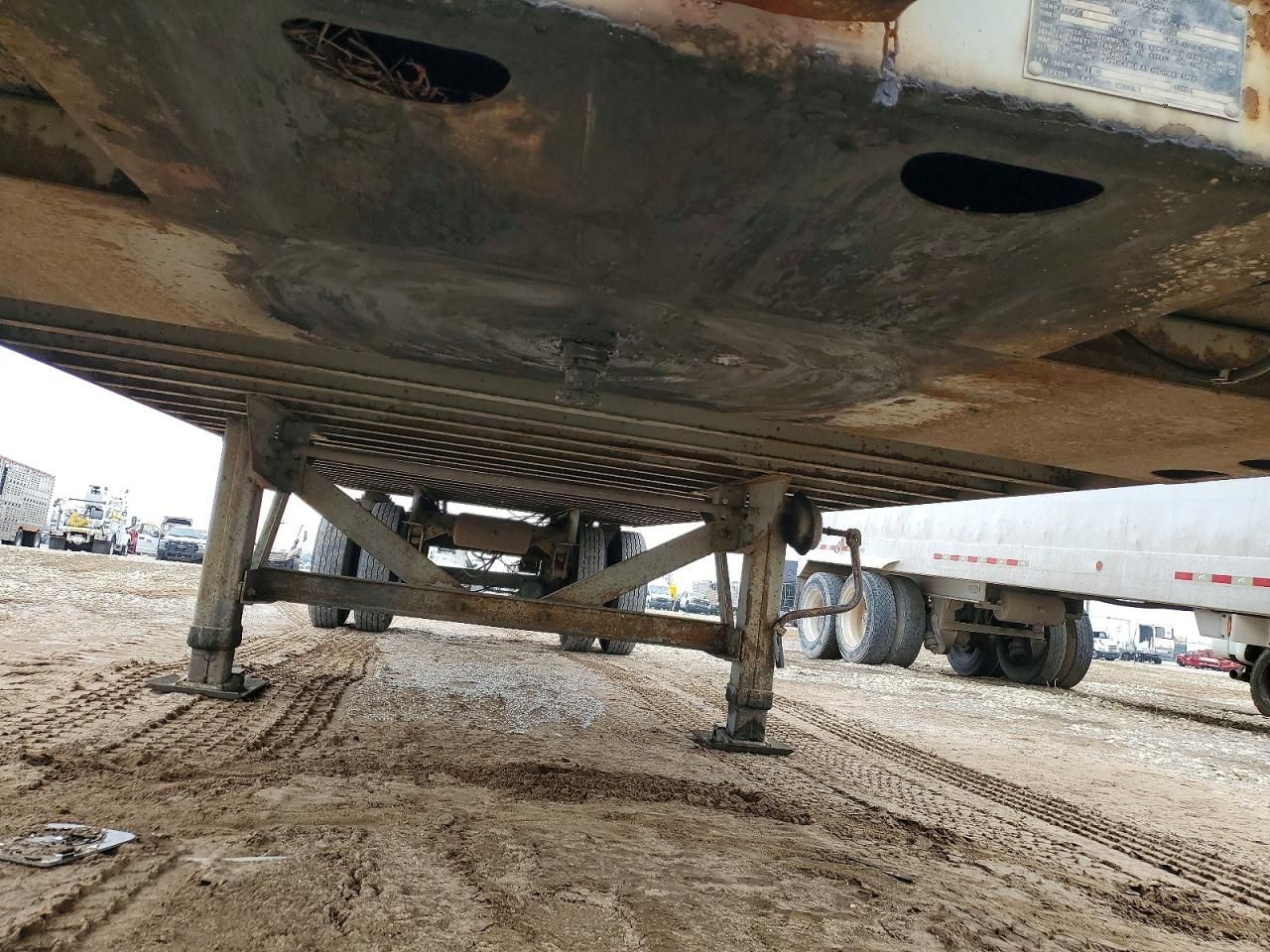 1989 Fruehauf FEB9 1.5-NF1-28 DRY Van Trailer