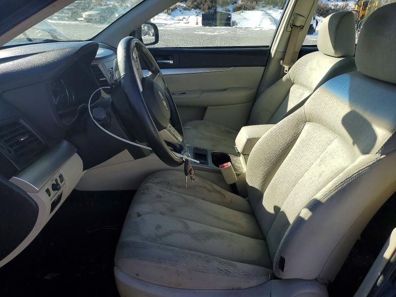 2010 Subaru Legacy 2.5i Premium