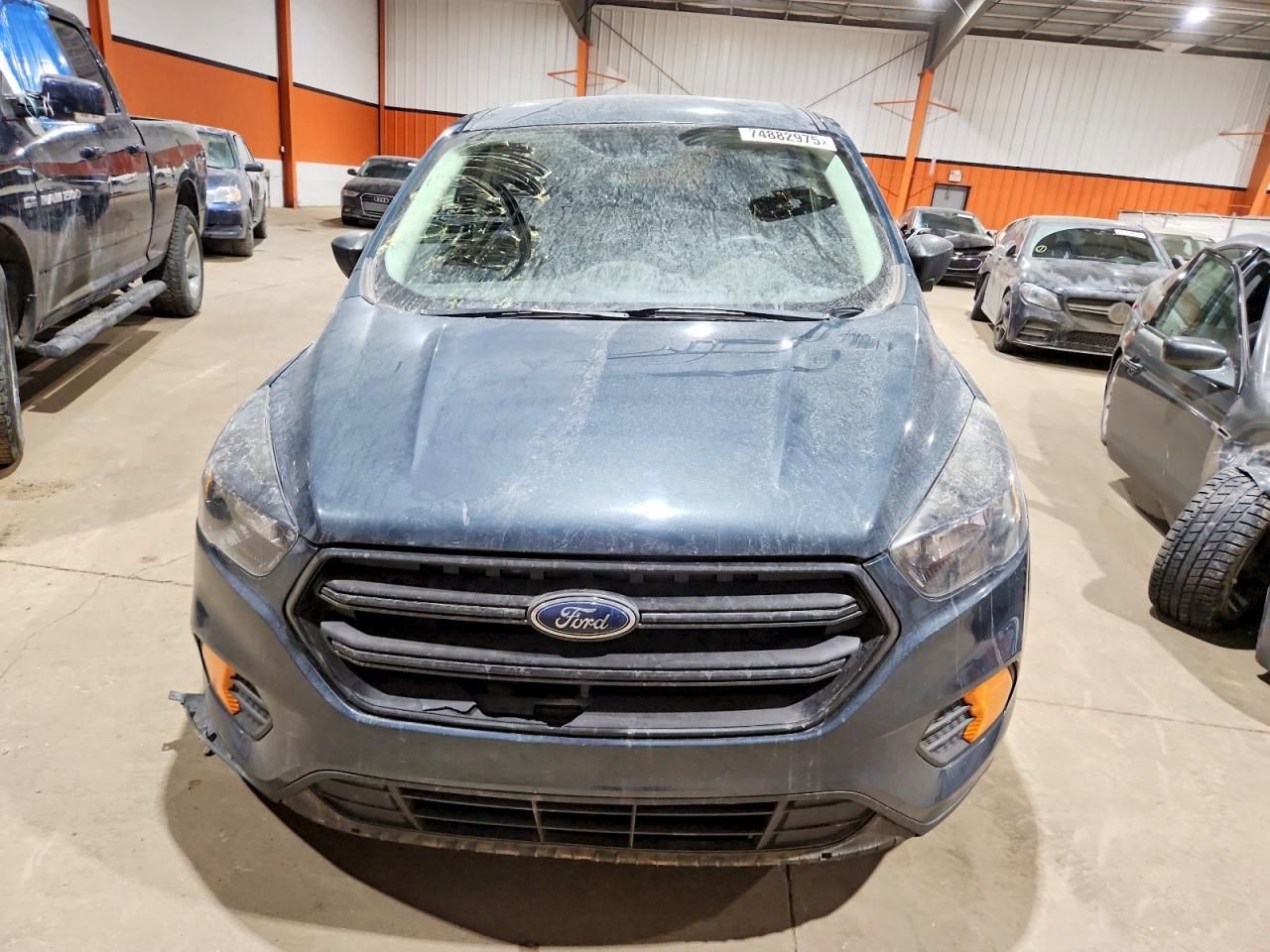 2019 Ford Escape s