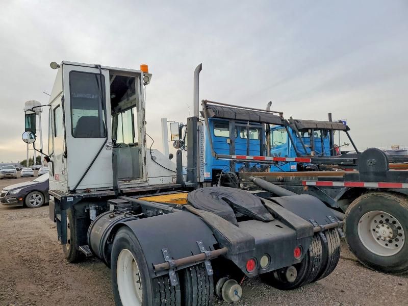 2010 Klhy Ottawa-Yard Truck