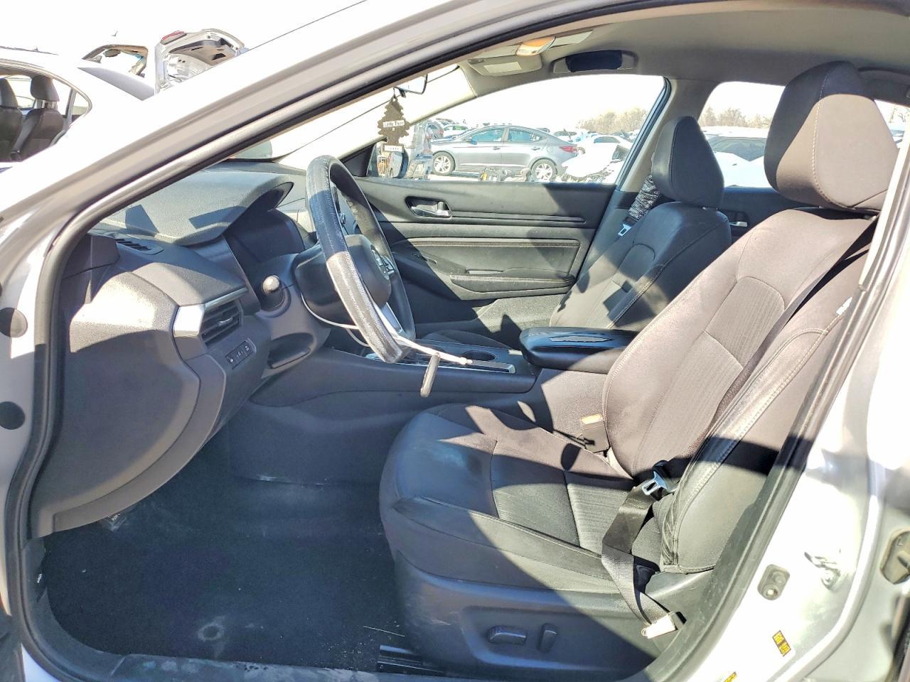 2019 Nissan Altima s
