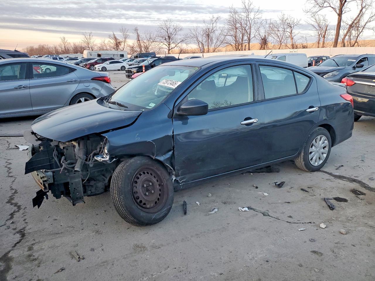 2016 Nissan Versa s