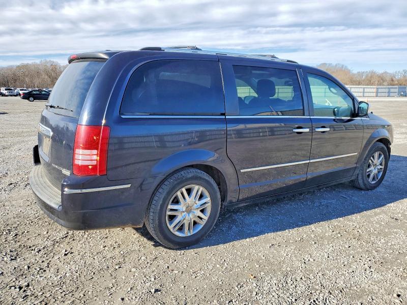 2010 Chrysler Town & Country Limited