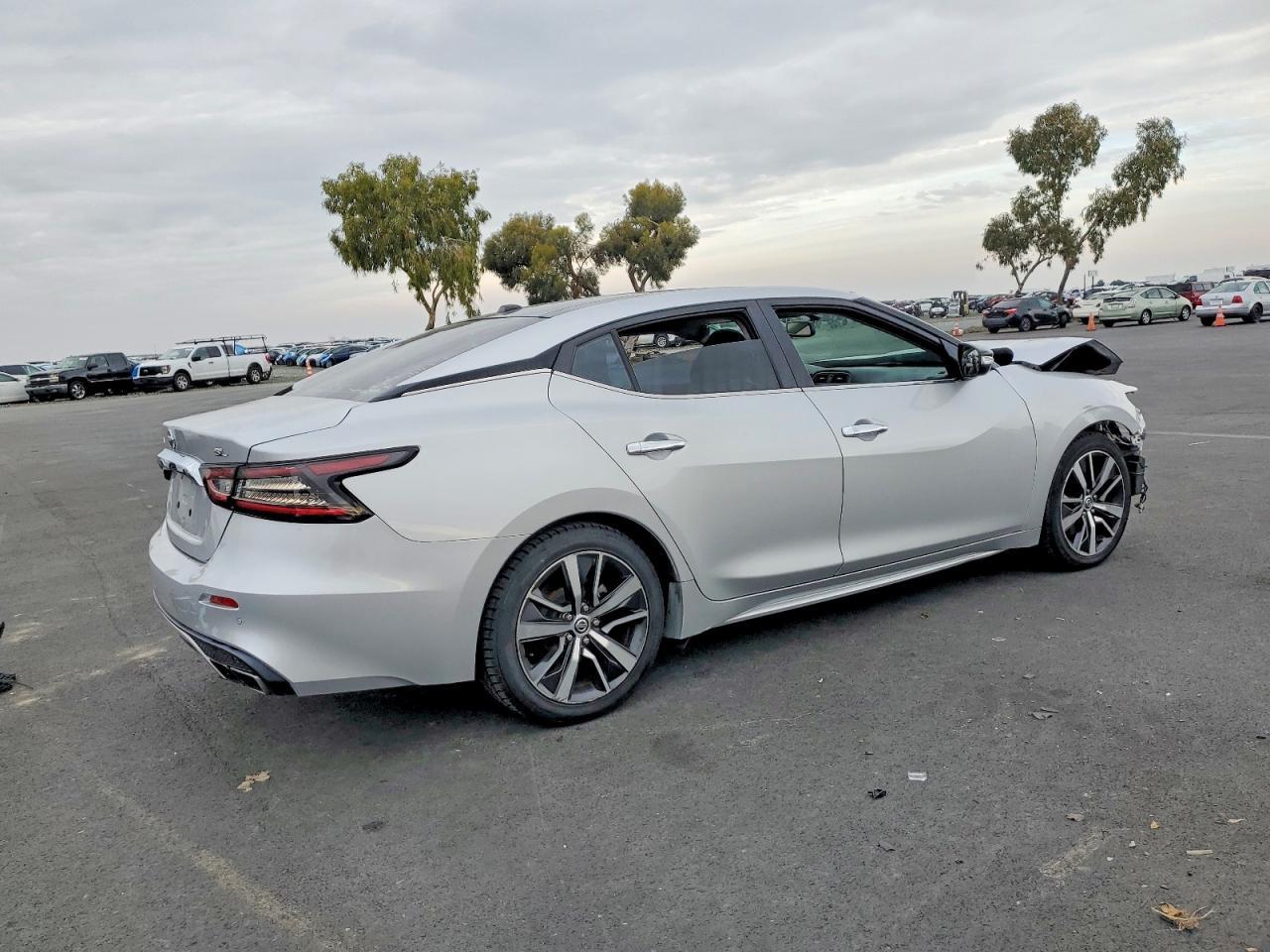 2019 Nissan Maxima s