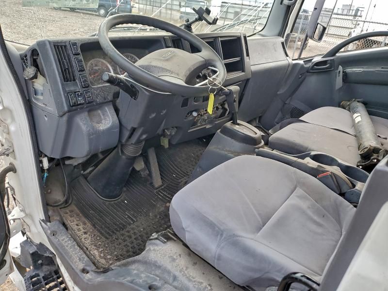 2019 Isuzu Npr xd box Truck