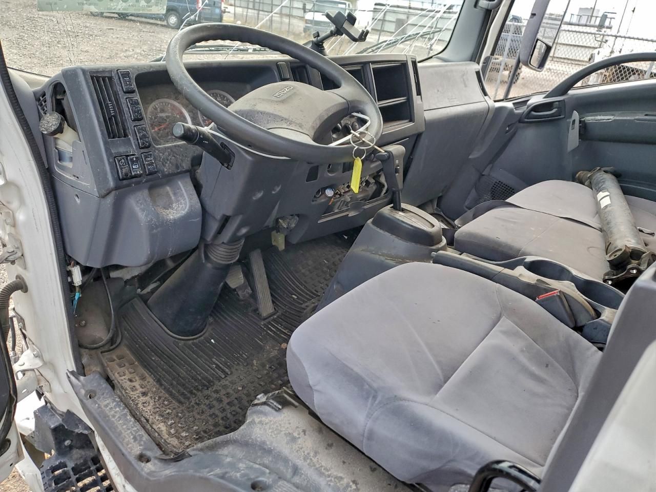 2019 Isuzu Npr xd box Truck