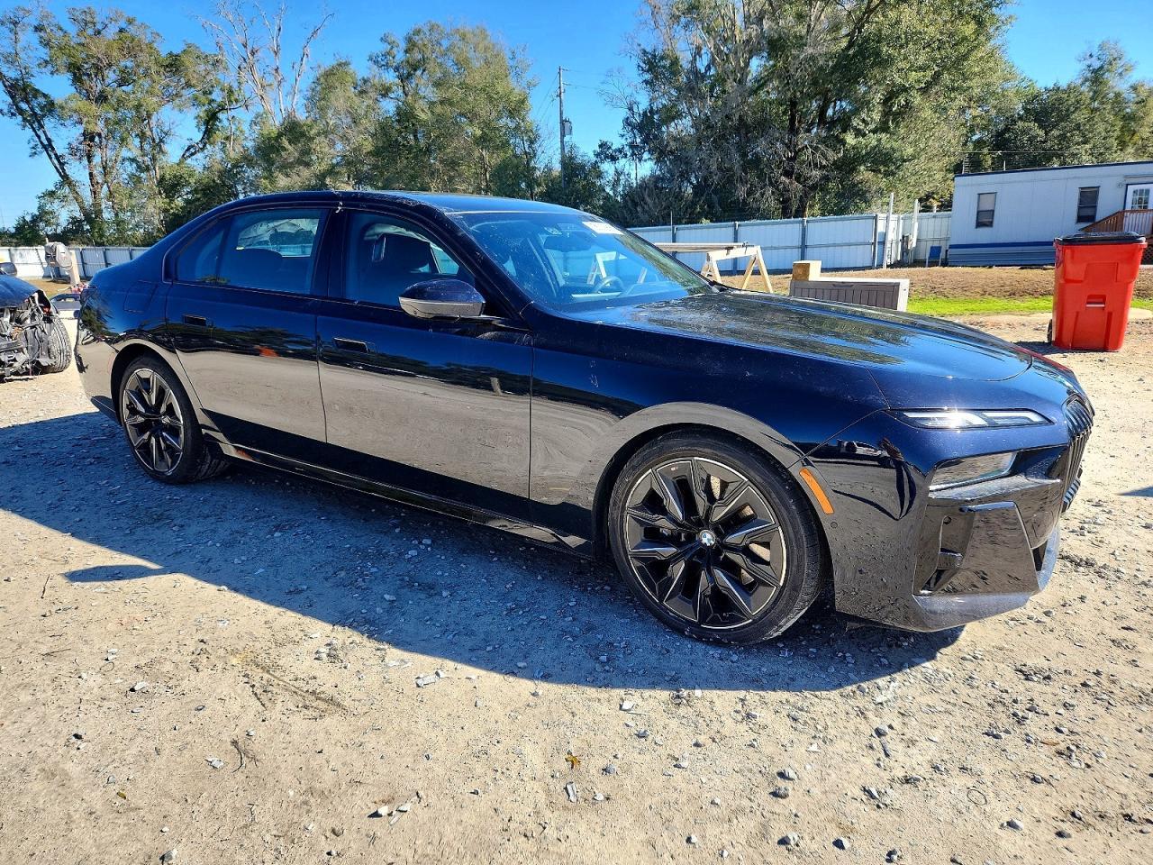 2023 BMW 740 i