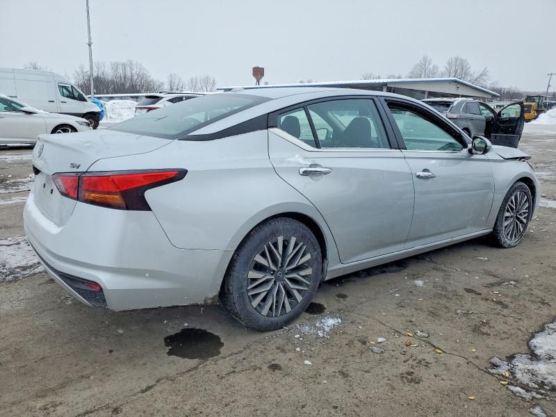 2023 Nissan Altima sv