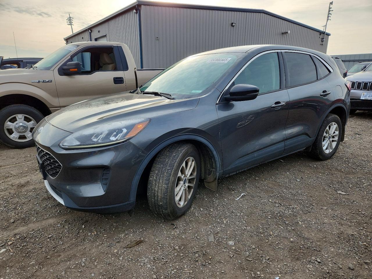 2020 Ford Escape se