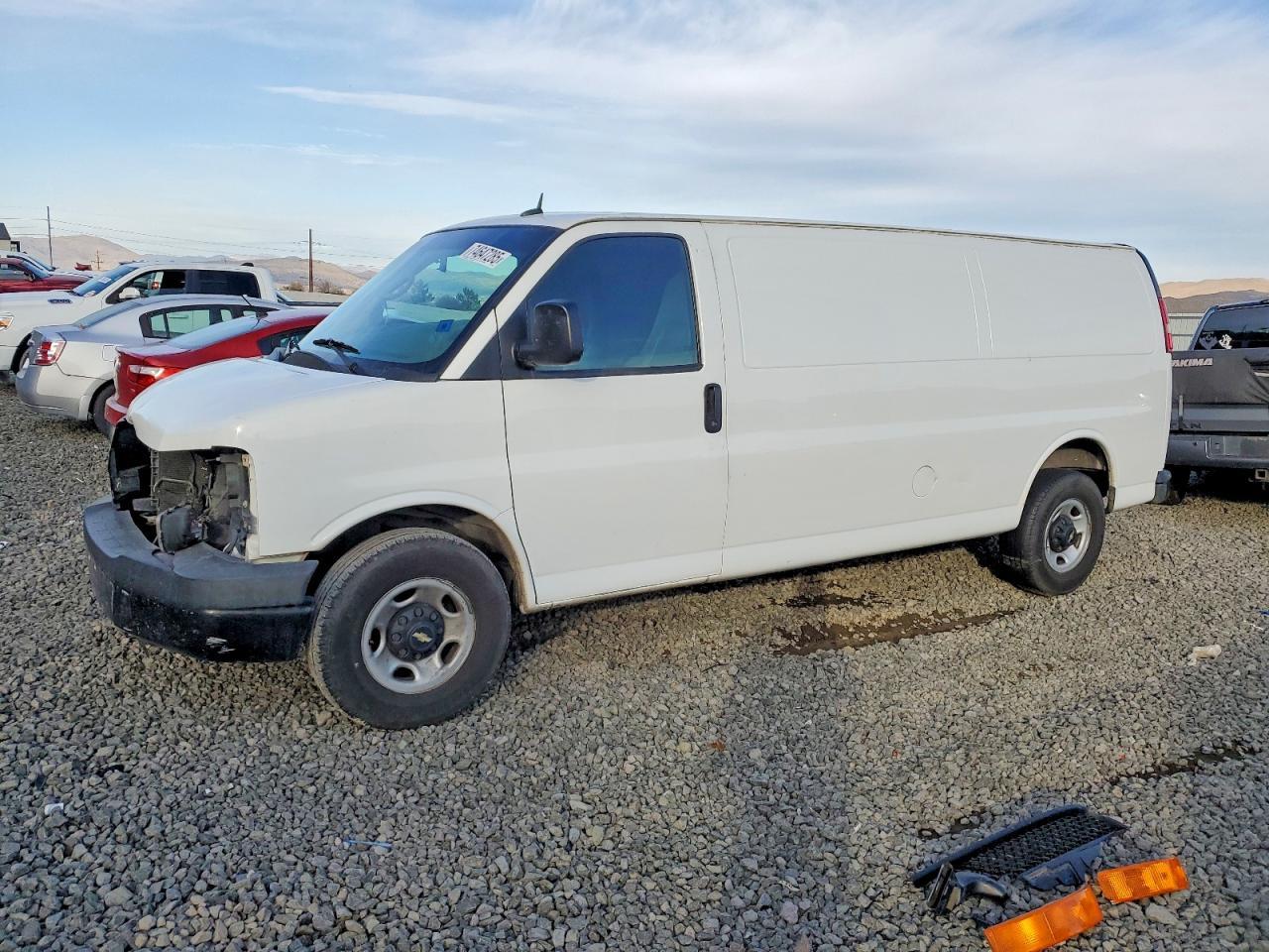 2014 Chevrolet Express 2500 Delivery Van
