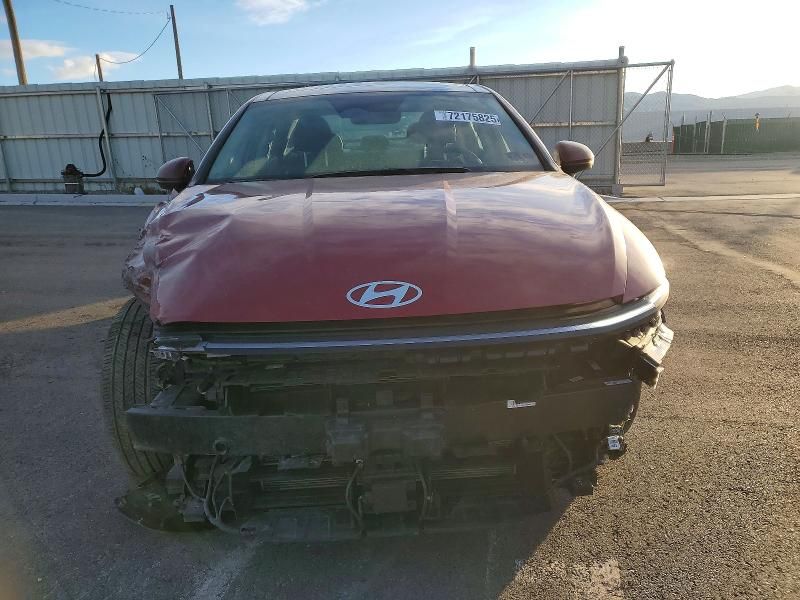 2025 Hyundai Sonata Hybrid