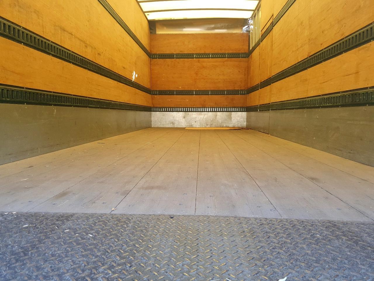 2007 Hino 258/268 BOX Truck