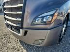 2019 Freightliner Cascadia 1-Semi Truck