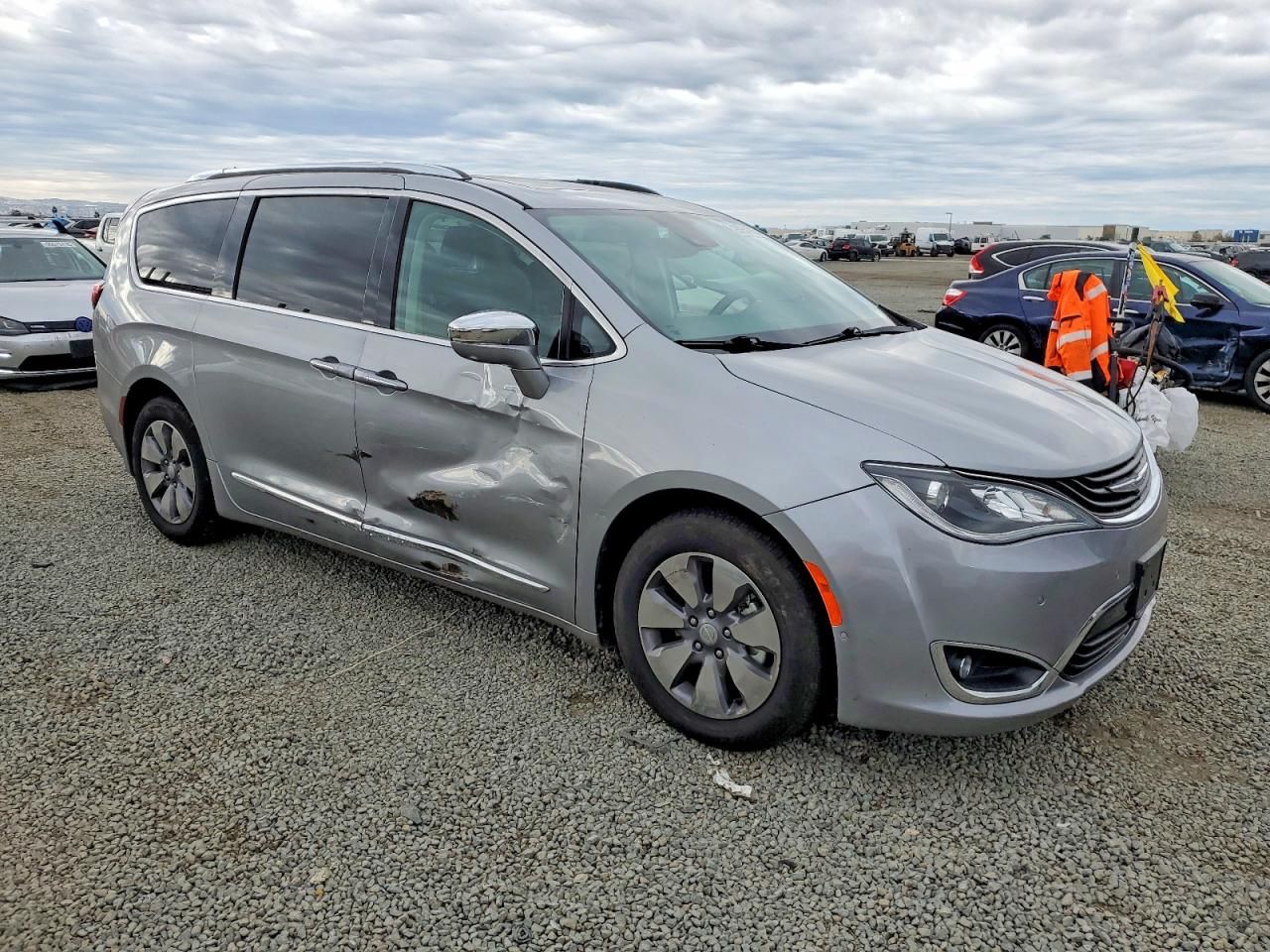 2018 Chrysler Pacifica Hybrid Limited